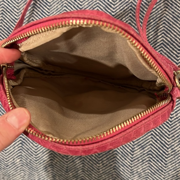 Leather alligator print crossbody - Picture 3 of 4